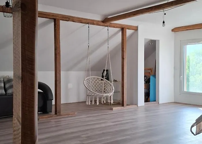 Maki Village Near Siemens Willa