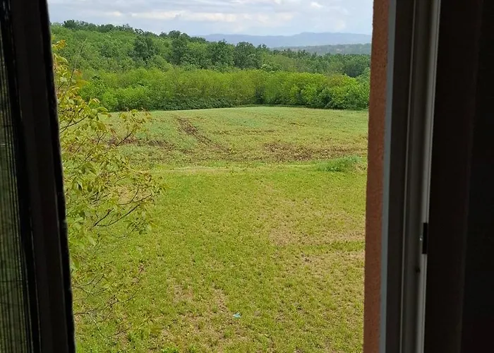 Maki Village Near Siemens Willa Bukorovac